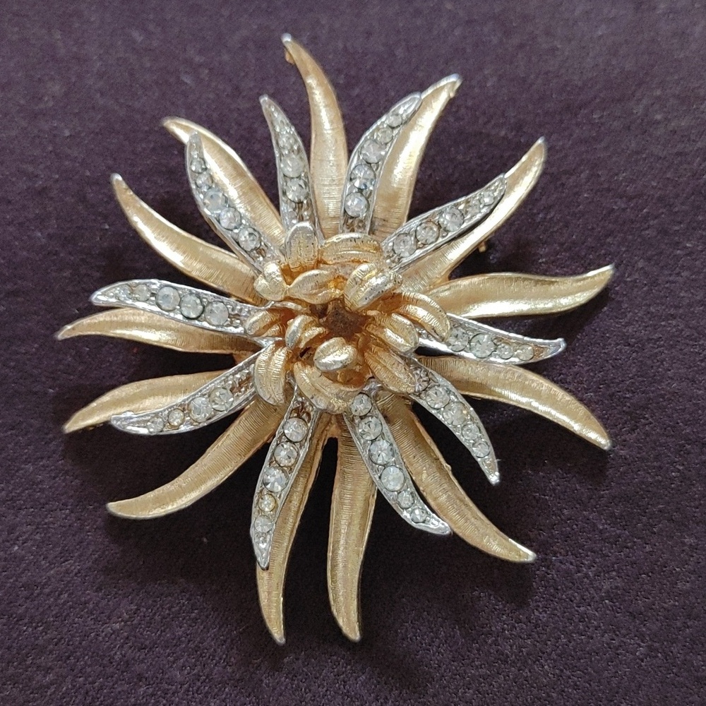 VTG Coro Elegant Gold and Silver Floral Brooch